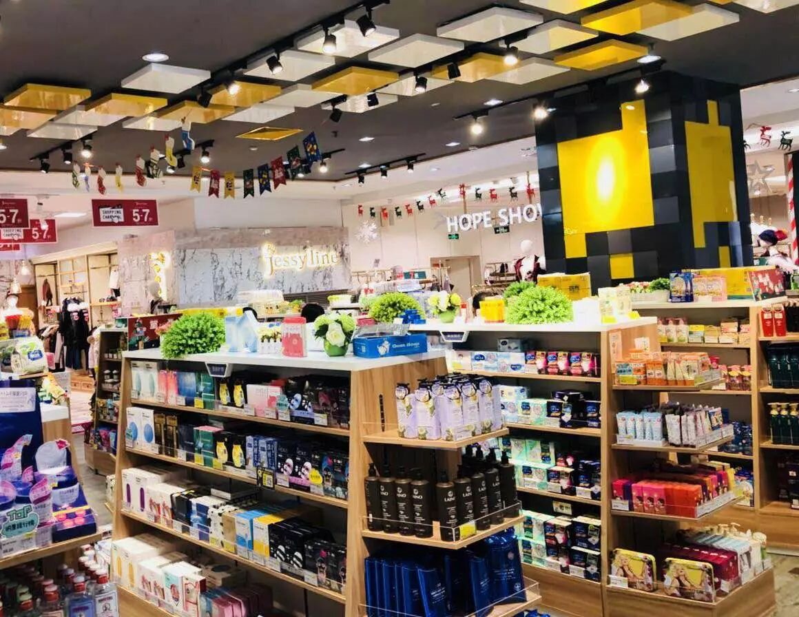 盈利空间持续压缩，百货零售路在何方？